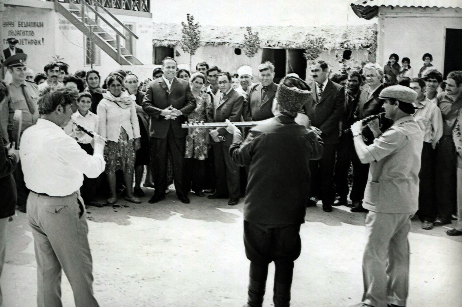 Ulu Öndər Bakı Fəhləsi kolxozunda